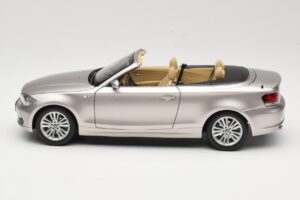 BMW 1 Series E88 Cabriolet Mineral Silver Metallic Kyosho 1:18 80430427020 Métal Moulé — image 4 sur 8