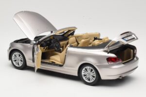 BMW 1 Series E88 Cabriolet Mineral Silver Metallic Kyosho 1:18 80430427020 Métal Moulé — image 5 sur 8