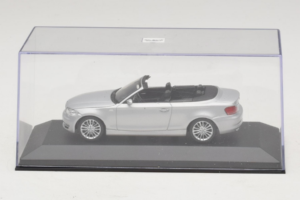 BMW 1-Series E88 Cabriolet Titan Silver Minichamps 1:43 80420427037-R1 Métal Moulé — image 4 sur 5
