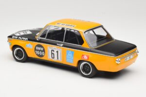 BMW 1600-2 BMW Alpina #61 R. Herzog / N. Lauda DNF 6 Hours Nurburgring 1970 Minichamps 1:18 155702661 Métal Moulé — image 5 sur 6