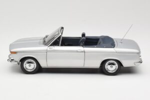 BMW 1600 Cabriolet Argent Minichamps 1:18 80430145819 Métal Moulé — image 4 sur 8