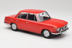 BMW 1800 Ti Carmin Rouge Minichamps 1:18 107024001 Métal Moulé — image 4 sur 6