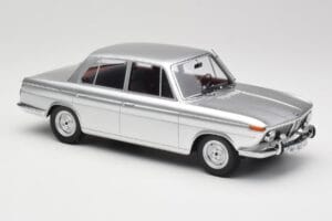 BMW 1800 Ti Argent Minichamps 1:18 107024000 Résine — image 4 sur 6