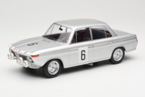 BMW 1800 TiSA #6 J. Munaron / K. Eppelein 24 Hours of Spa 1965 Minichamps 1:18 155652906 Métal Moulé