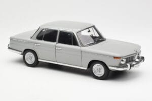 BMW 1800 TiSA Bernina Gris AUTOart 1:18 70621 Métal Moulé — image 6 sur 8