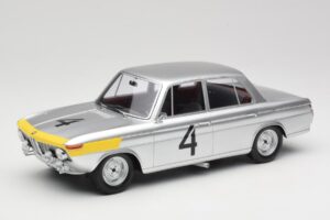 BMW 1800 TiSA #4 J. Ickx / J. van Ophem 24 Hours of Spa 1965 Winners Minichamps 1:18 107652504 Résine