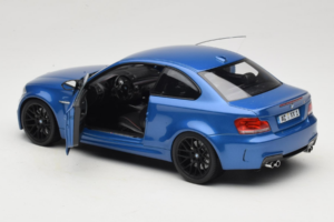 BMW 1M Coupe E82 Blue Metallic Minichamps 1:18 110020025 Métal Moulé — image 5 sur 8