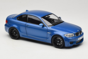 BMW 1M Coupe E82 Blue Metallic Minichamps 1:18 110020025 Métal Moulé — image 6 sur 8