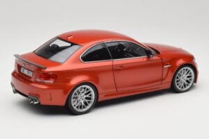 BMW 1M Coupe E82 Sakhir Orange Metallic Minichamps 1:18 110020020 Métal Moulé — image 3 sur 8
