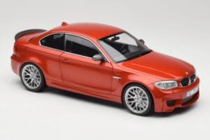 BMW 1M Coupe E82 Sakhir Orange Metallic Minichamps 1:18 110020020 Métal Moulé — image 6 sur 8