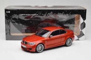 BMW 1M Coupe E82 Sakhir Orange Metallic Minichamps 1:18 110020020 Métal Moulé — image 8 sur 8