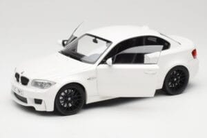 BMW 1M Coupe E82 Blanc Minichamps 1:18 110020022 Métal Moulé — image 2 sur 8