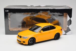 BMW 1M Coupe E82 Jaune Minichamps 1:18 110020026 Métal Moulé — image 8 sur 8