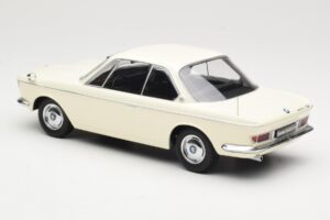 BMW 2000 CS Coupé Crème KK-Scale 1:18 KKDC180121 Métal Moulé — image 5 sur 6