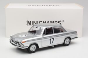 BMW 2000 Ti #17 J. Ickx / H. Hahne 24 Hours of Spa 1966 Winners Minichamps 1:18 107662517 Résine — image 6 sur 6