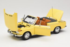 BMW 2002 Cabriolet Vert Vif Minichamps 1:18 80430145820 Métal Moulé — image 2 sur 8