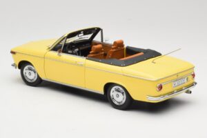 BMW 2002 Cabriolet Vert Vif Minichamps 1:18 80430145820 Métal Moulé — image 7 sur 8