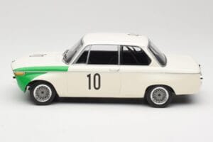 BMW 2002 Tii E10 #10 H. Hahne / D. Quester Winners Nurburgring 1968 Minichamps 1:18 155682710 Métal Moulé — image 3 sur 6