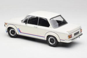 BMW 2002 Tii Turbo Alpine White Minichamps 1:18 155026200 Métal Moulé — image 5 sur 6
