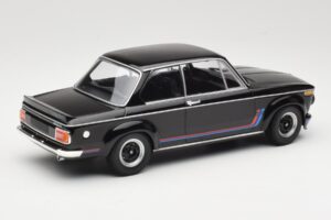 BMW 2002 Turbo Noir Minichamps 1:18 155026204 Métal Moulé — image 2 sur 6