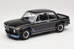 BMW 2002 Turbo Noir Minichamps 1:18 155026204 Métal Moulé
