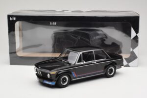 BMW 2002 Turbo Noir Minichamps 1:18 155026204 Métal Moulé — image 6 sur 6