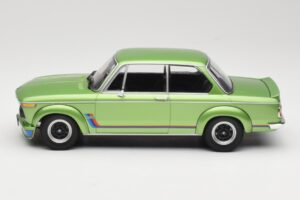 BMW 2002 Turbo Green Metallic Minichamps 1:18 155026206 Métal Moulé — image 3 sur 6