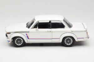 BMW 2002 Turbo E10 Blanc Anson 1:18 30393 Métal Moulé — image 4 sur 8