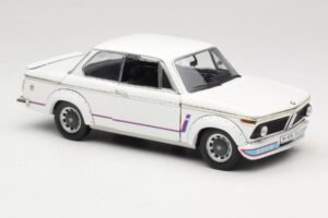 BMW 2002 Turbo E10 Blanc Anson 1:18 30393 Métal Moulé — image 6 sur 8
