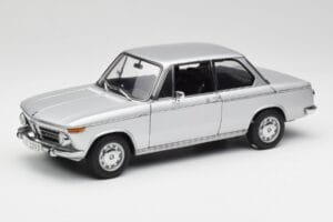 BMW 2002tii Argent AUTOart 1:18 80430151479 Métal Moulé