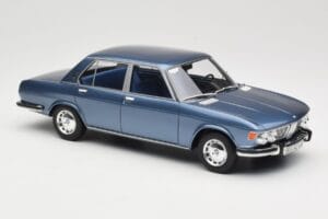 BMW 2500 E3 Blue Metallic BoS Models 1:18 BOS030 Résine — image 4 sur 6