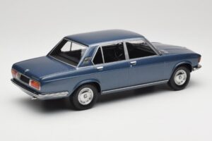 BMW 2500 E3 Blue Metallic Minichamps 1:18 155029200 Métal Moulé — image 2 sur 6