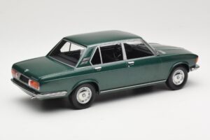 BMW 2500 E3 Green Metallic Minichamps 1:18 155029201 Métal Moulé — image 2 sur 6