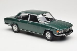 BMW 2500 E3 Green Metallic Minichamps 1:18 155029201 Métal Moulé — image 4 sur 6