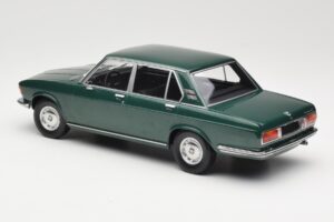 BMW 2500 E3 Green Metallic Minichamps 1:18 155029201 Métal Moulé — image 5 sur 6