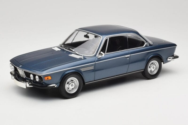 BMW 2800 CS E9 Bleu Métallisé Minichamps 1:18 155028032 Métal Moulé
