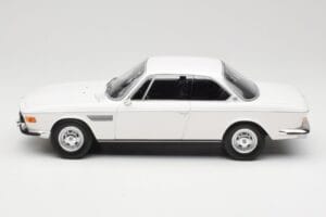 BMW 2800 CS E9 Blanc Minichamps 1:18 155028030 Métal Moulé — image 3 sur 6