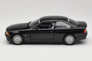 BMW 3 Series E36 Coupe Noir UT Models 1:18 BMW009 Métal Moulé — image 4 sur 8