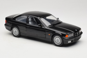 BMW 3 Series E36 Coupe Noir UT Models 1:18 BMW009 Métal Moulé — image 6 sur 8