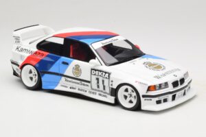 BMW 3 E36 Khyzyl Saleem Warsteiner Otto 1:18 OT1176 Résine — image 4 sur 6