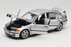 BMW 3 Series E46 Argent UT Models 1:18 80439421535 Métal Moulé — image 2 sur 8