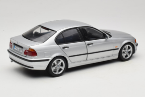 BMW 3 Series E46 Argent UT Models 1:18 80439421535 Métal Moulé — image 3 sur 8