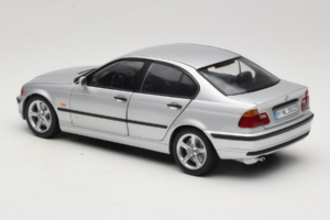 BMW 3 Series E46 Argent UT Models 1:18 80439421535 Métal Moulé — image 7 sur 8