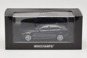 BMW 3 Series E90 Dark Blue Metallic Minichamps 1:43 80420392151-R Métal Moulé — image 5 sur 5