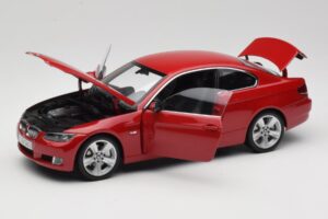 BMW 3 Series E92 Rouge Kyosho 1:18 80430407219 Métal Moulé — image 2 sur 8