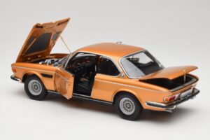 BMW 3.0 CSi E9 Gold Metallic Minichamps 1:18 180029027 Métal Moulé — image 5 sur 8