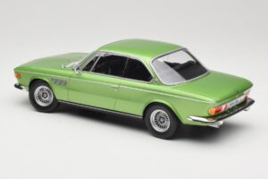 BMW 3.0 CSi E9 Green Metallic Minichamps 1:18 155028034 Métal Moulé — image 5 sur 6