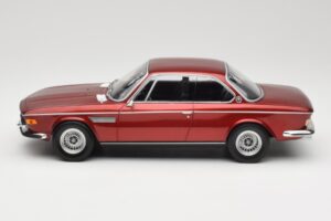 BMW 3.0 CSi E9 Red Metallic Minichamps 1:18 155028031 Métal Moulé — image 3 sur 6
