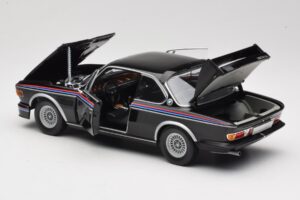 BMW 3.0 CSL E9 Noir Minichamps 1:18 180029025 Métal Moulé — image 5 sur 8