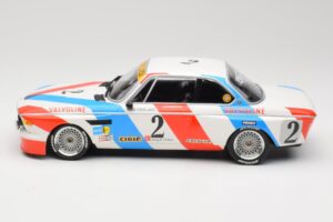 BMW 3.0 CSL E9 #2 Luigi Racing A. de Fierlant / P. Xhenceval Winners 24 Hours of Spa 1975 Minichamps 1:18 155752602 Métal Mou — image 3 sur 6